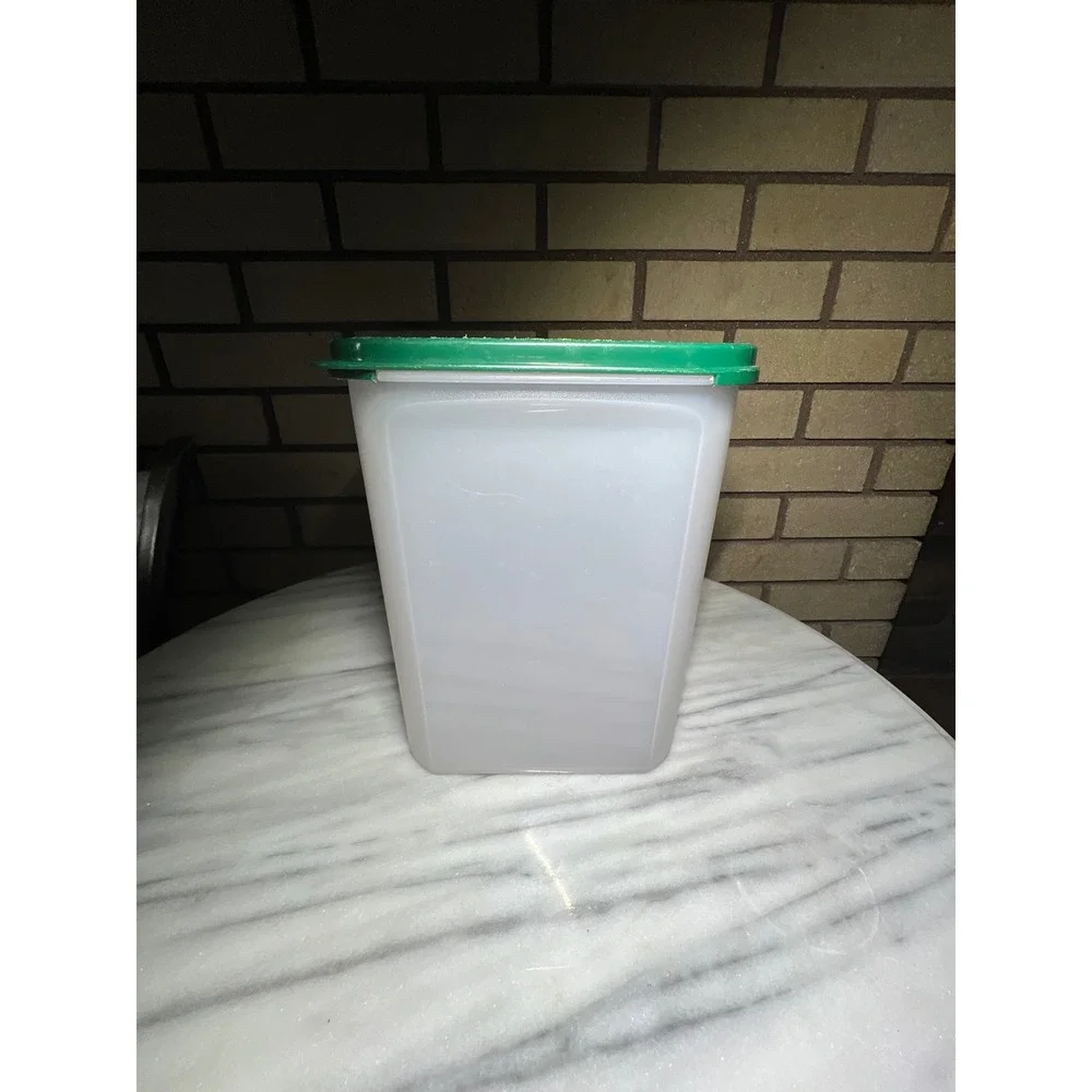 Tupperware Hunter Green Modular Mate  Flip Top Seal VTG Storage Container 8.3 L